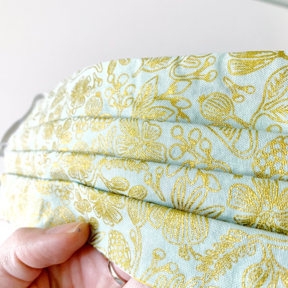 LAST ONE! Reversible Citrus & Metallic Mint Mask - Picture 3 of 7